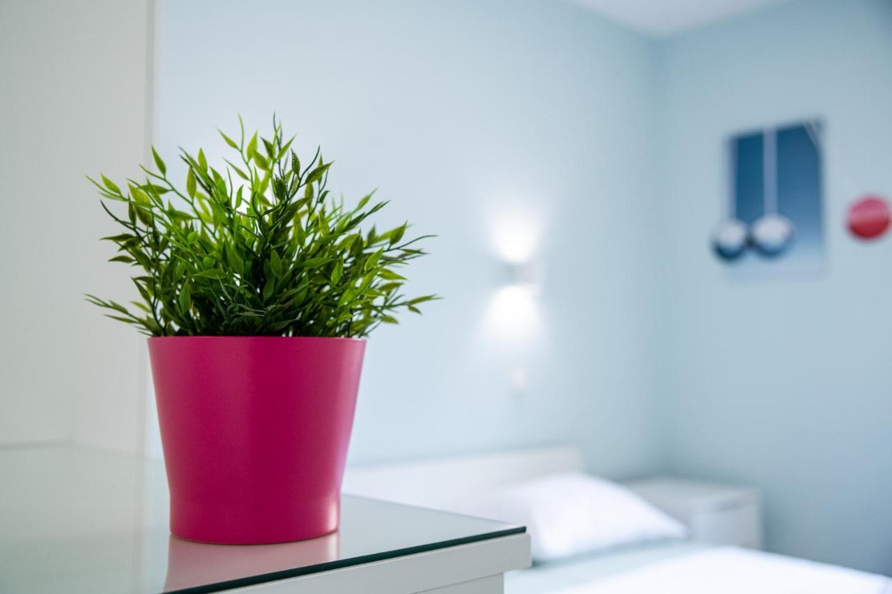 Colibri Central Apartment ヴァルナ エクステリア 写真
