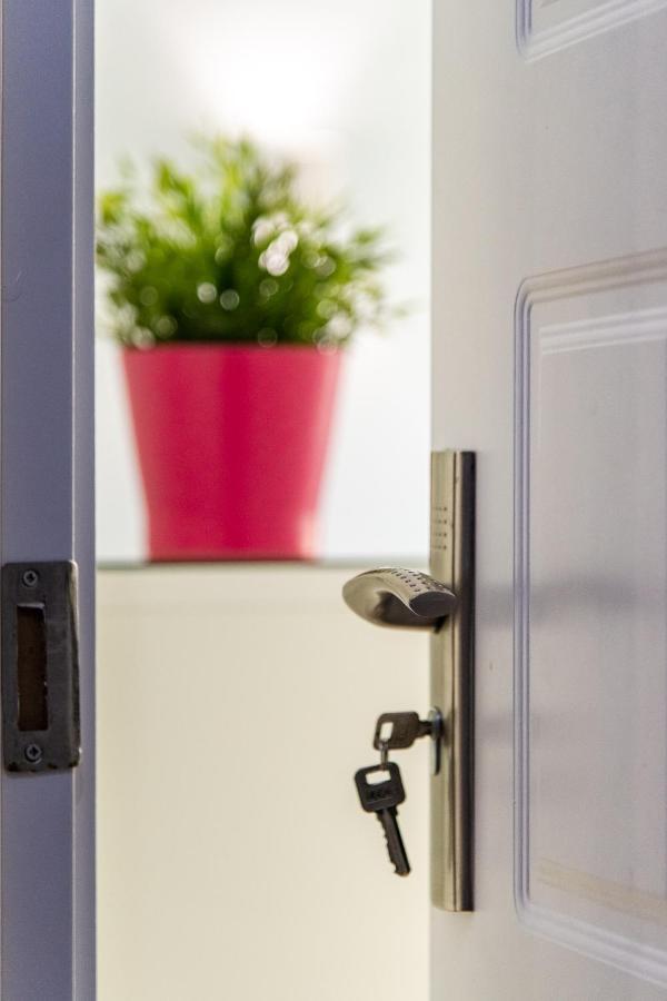 Colibri Central Apartment ヴァルナ エクステリア 写真